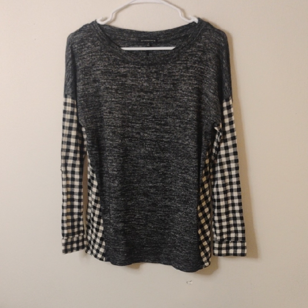 Staccato Black and White Marled Knit Top